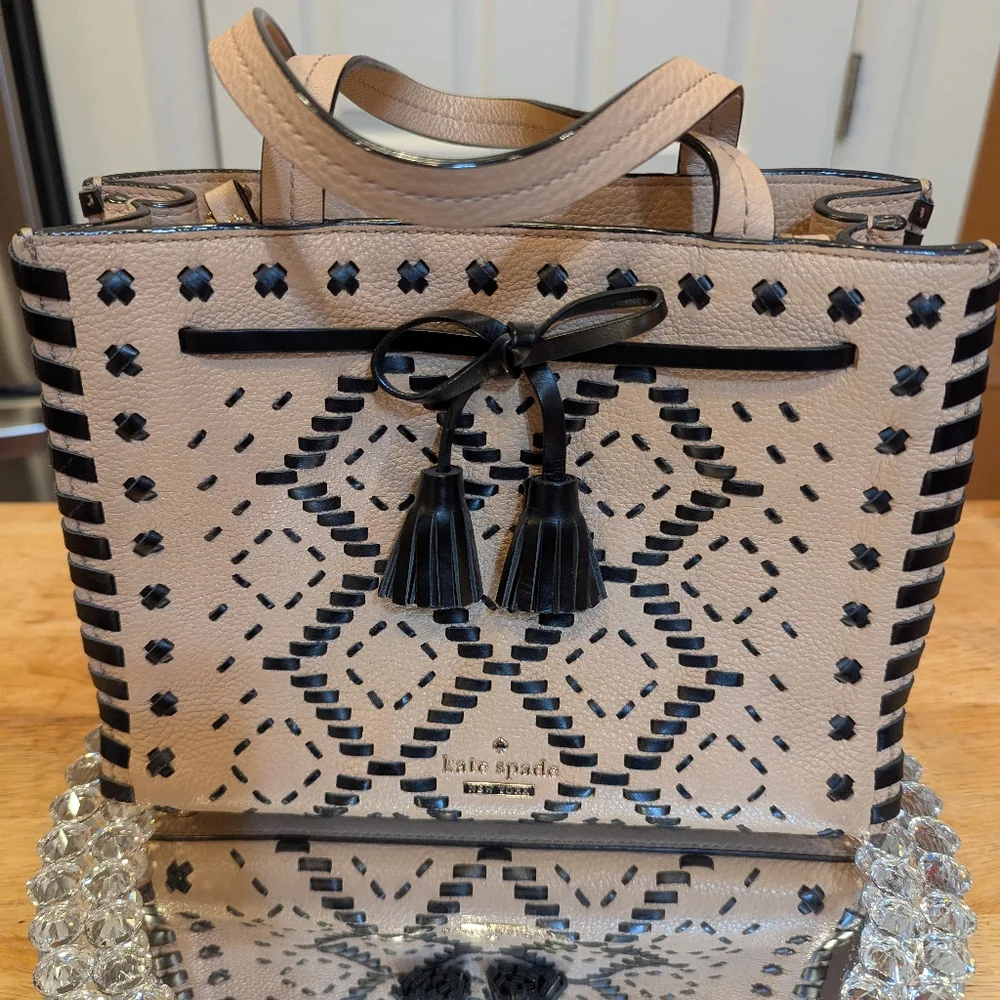 KATE SPADE NEW YORK Hayes Street Isobel Woven Small Leather Satchel EUC